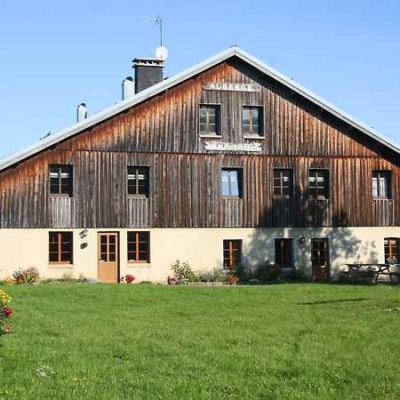Auberge De La Perdrix Hauterive-la-Fresse Eksteriør billede