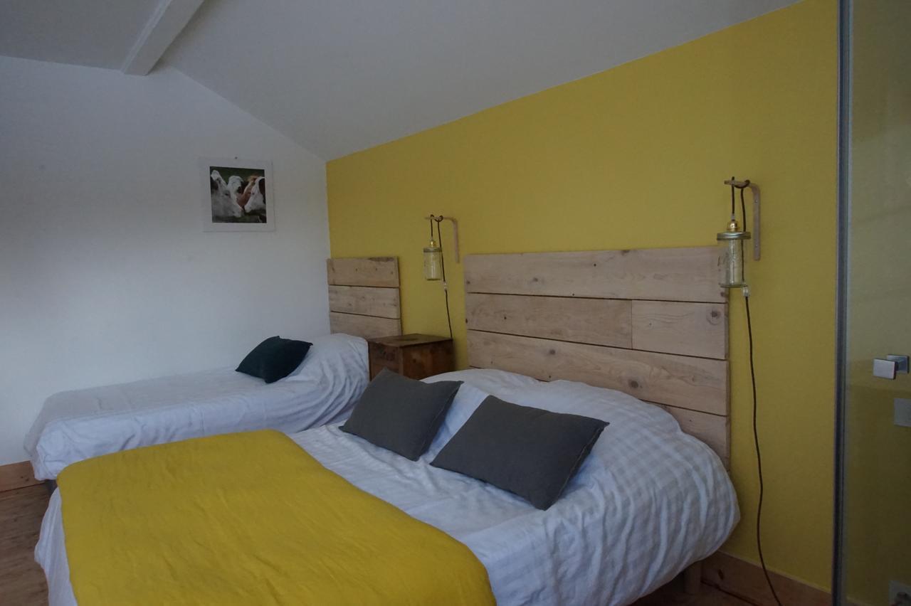 Auberge De La Perdrix Hauterive-la-Fresse Eksteriør billede