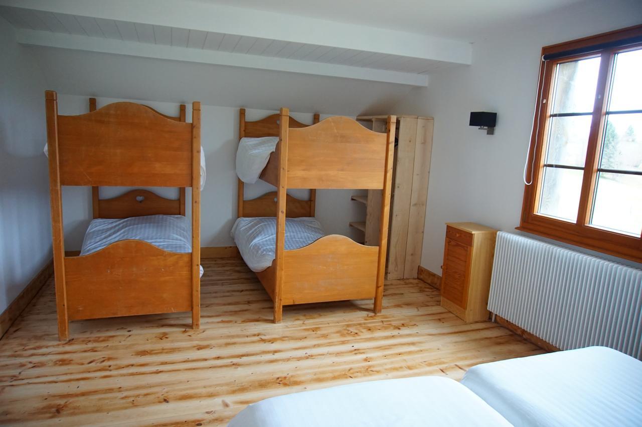 Auberge De La Perdrix Hauterive-la-Fresse Eksteriør billede
