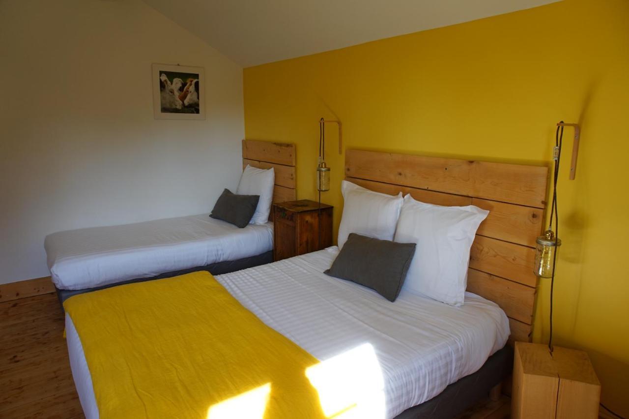 Auberge De La Perdrix Hauterive-la-Fresse Eksteriør billede